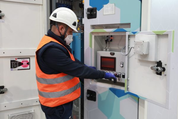 Workman is operating a sodium/salt battery