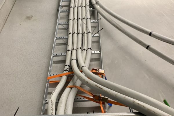 Alukaflex ECO cable used to connect inverter in solar project at Plus Pack